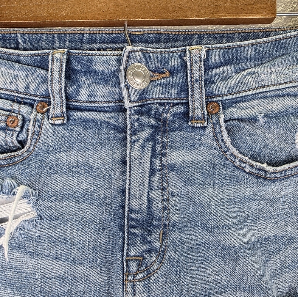 American Eagle Super Stretch  High-Waist Distress Denim Mini Skirt Raw Hem Sz 2 - Picture 6 of 13